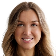 Headshot of Heather Stinger