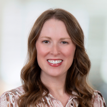 Headshot of Leigh Taylor