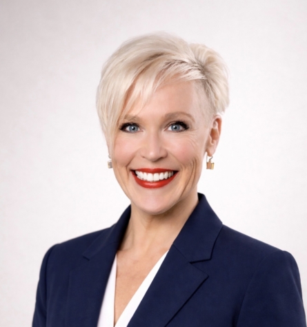 Jennifer Andersen Headshot