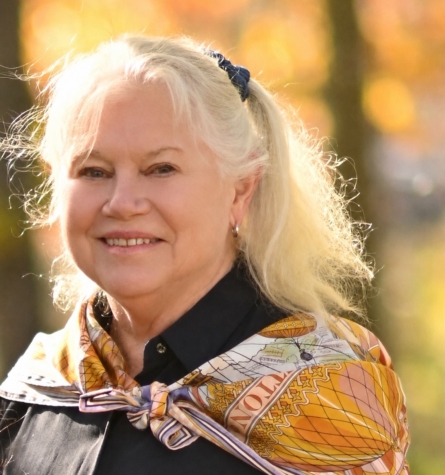 Janet Dewan Headshot
