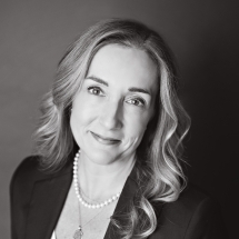 Stephanie Woodruff Headshot